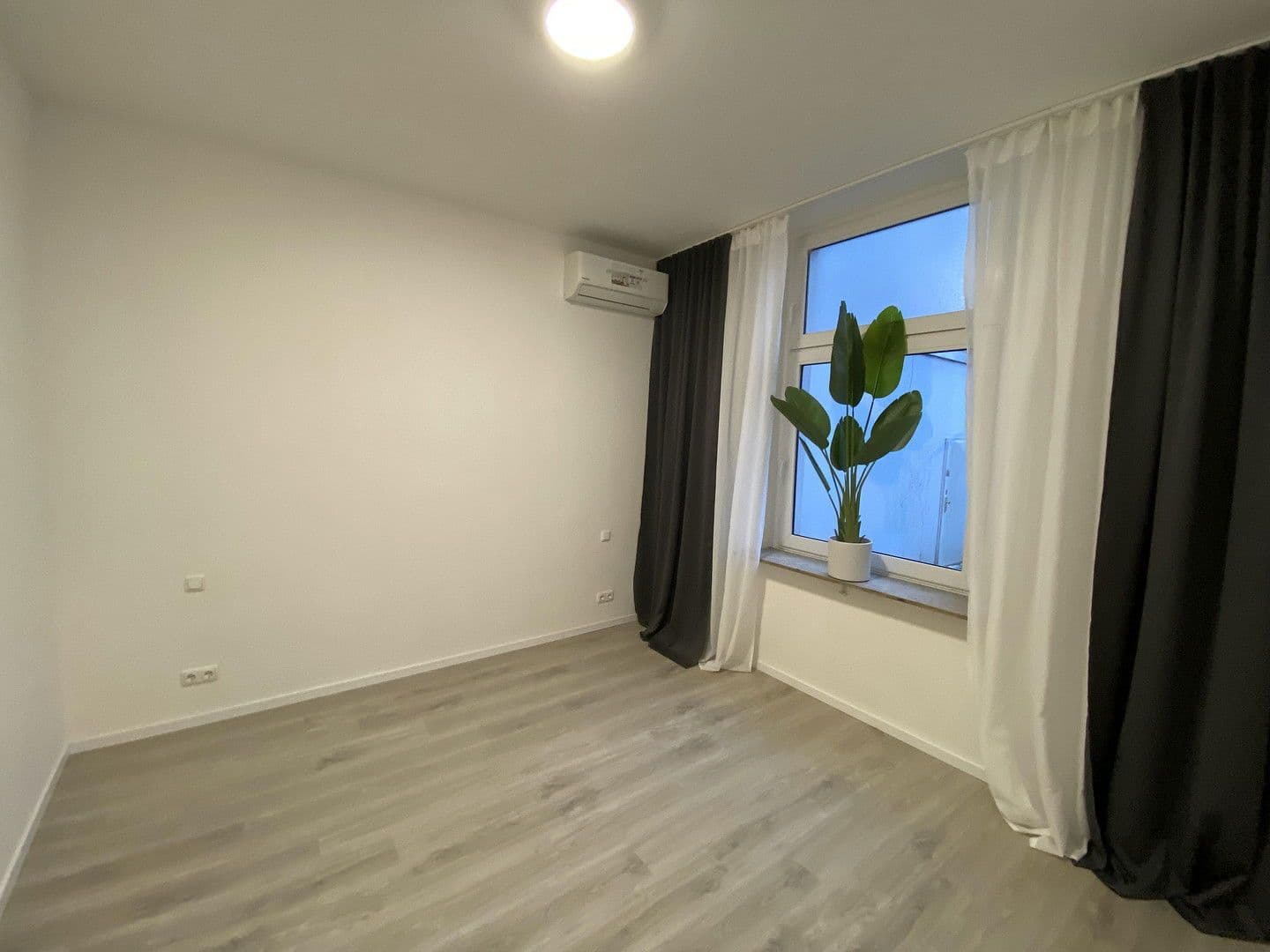 3 bedroom flat to rent, 70 m², Röhrenstraße 1, Düsseldorf, North Rhine-Westphalia 3 bedroom flat to rent, 70 m², Röhrenstraße 1, Düsseldorf, North Rhine-Westphalia