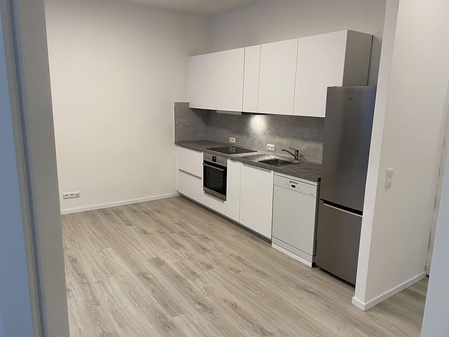 3 bedroom flat to rent, 70 m², Röhrenstraße 1, Düsseldorf, North Rhine-Westphalia 3 bedroom flat to rent, 70 m², Röhrenstraße 1, Düsseldorf, North Rhine-Westphalia