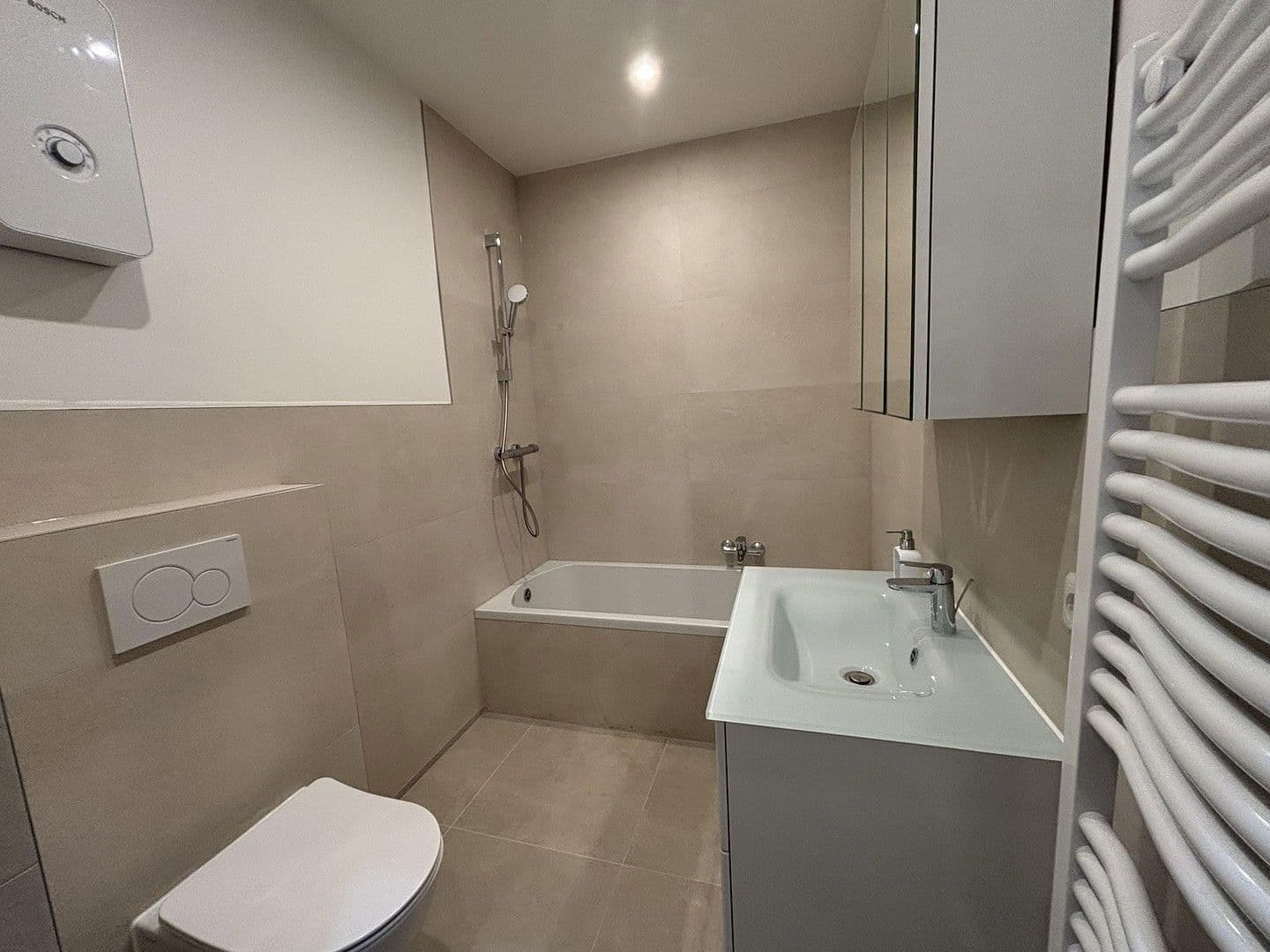 3 bedroom flat to rent, 70 m², Röhrenstraße 1, Düsseldorf, North Rhine-Westphalia 3 bedroom flat to rent, 70 m², Röhrenstraße 1, Düsseldorf, North Rhine-Westphalia