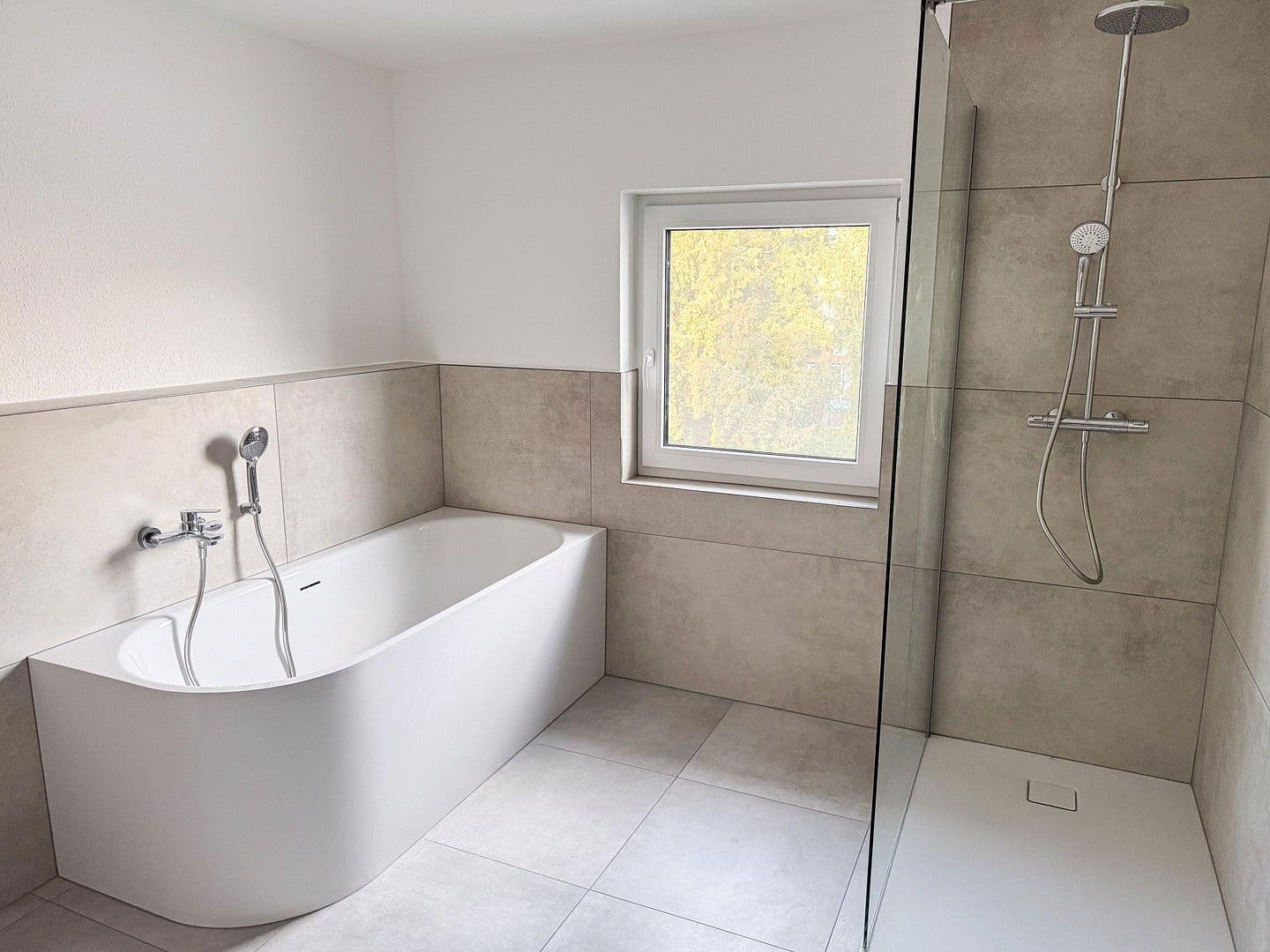 3 bedroom flat to rent, 115 m², Groß-Gerau, Hesse 3 bedroom flat to rent, 115 m², Groß-Gerau, Hesse