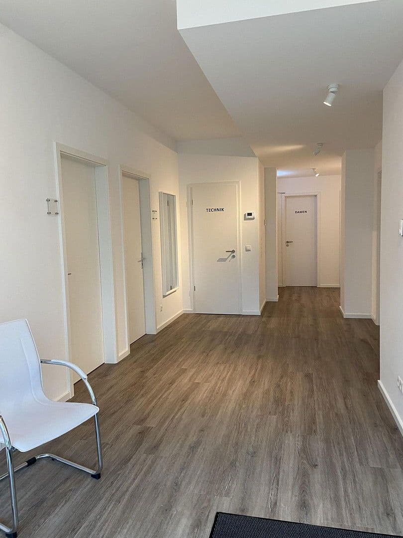 office to rent, 23 m², Strandstraße 136, Timmendorfer Strand, Schleswig-Holstein office to rent, 23 m², Strandstraße 136, Timmendorfer Strand, Schleswig-Holstein