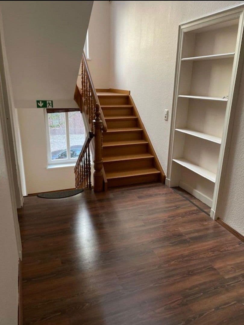 office to rent, 156 m², Oberbenrader strasse 51, Krefeld, North Rhine-Westphalia office to rent, 156 m², Oberbenrader strasse 51, Krefeld, North Rhine-Westphalia