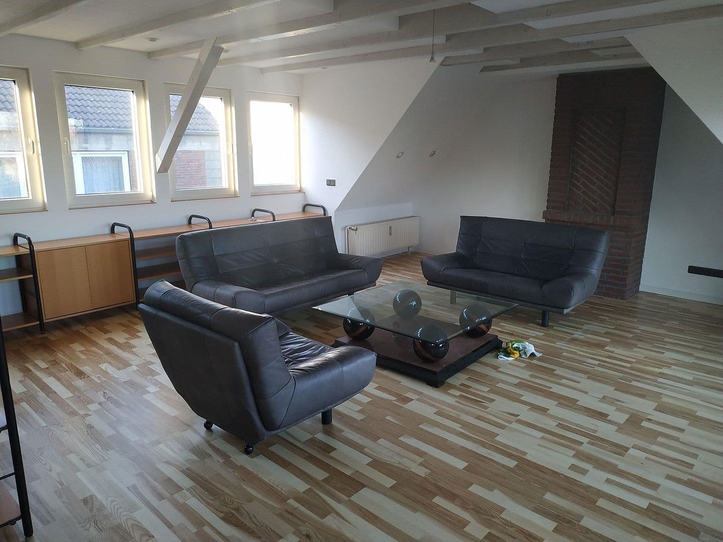 1 bedroom with open-plan kitchen flat to rent, 102 m², Krefeld, North Rhine-Westphalia 1 bedroom with open-plan kitchen flat to rent, 102 m², Krefeld, North Rhine-Westphalia