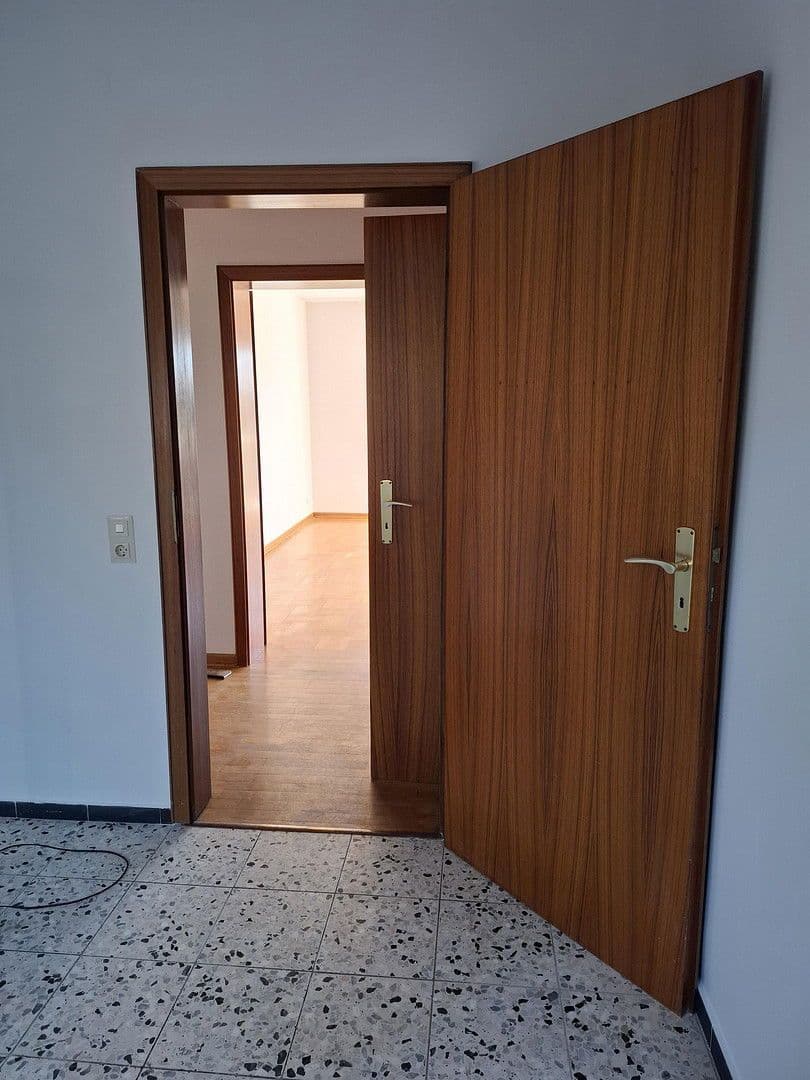 3 bedroom flat to rent, 83 m², Bornheim, North Rhine-Westphalia 3 bedroom flat to rent, 83 m², Bornheim, North Rhine-Westphalia