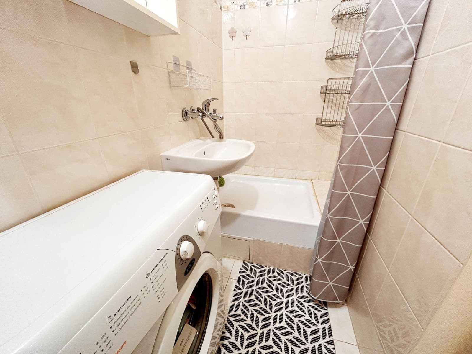 Studio flat to rent, 24 m², Káranská, Prague, Prague Studio flat to rent, 24 m², Káranská, Prague, Prague