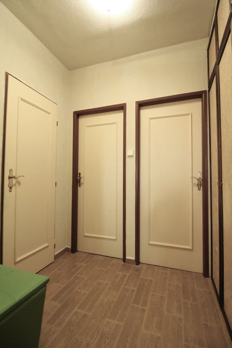 2 bedroom with open-plan kitchen flat for sale, 72 m², Hlivická, Prague, Prague 2 bedroom with open-plan kitchen flat for sale, 72 m², Hlivická, Prague, Prague