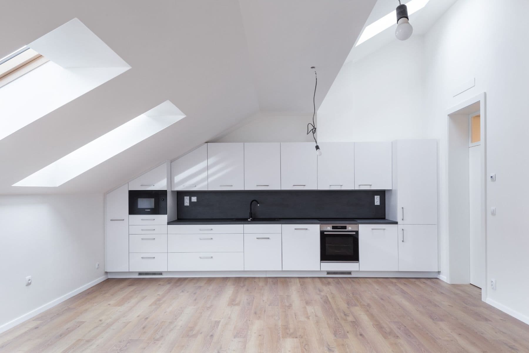 1 bedroom with open-plan kitchen flat to rent, 70 m², Neklanova, Prague, Prague 1 bedroom with open-plan kitchen flat to rent, 70 m², Neklanova, Prague, Prague