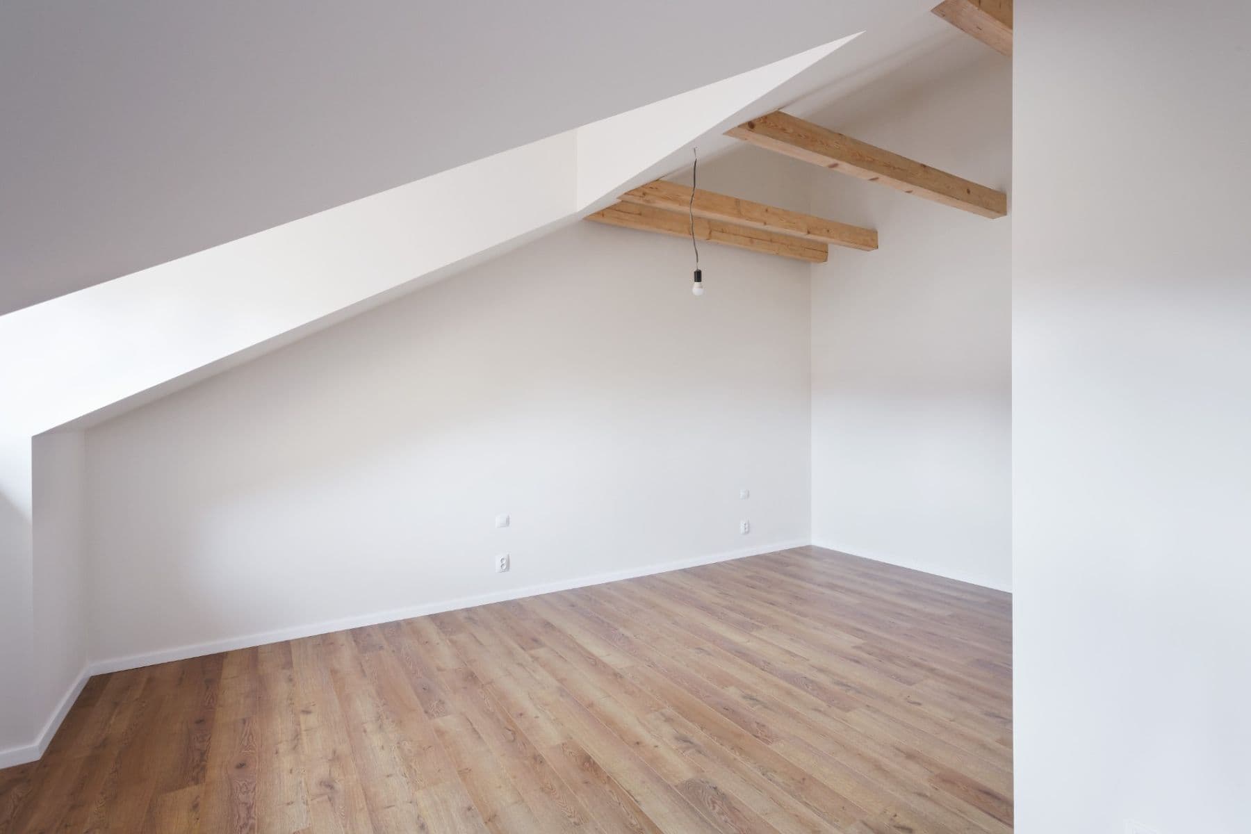 1 bedroom with open-plan kitchen flat to rent, 70 m², Neklanova, Prague, Prague 1 bedroom with open-plan kitchen flat to rent, 70 m², Neklanova, Prague, Prague