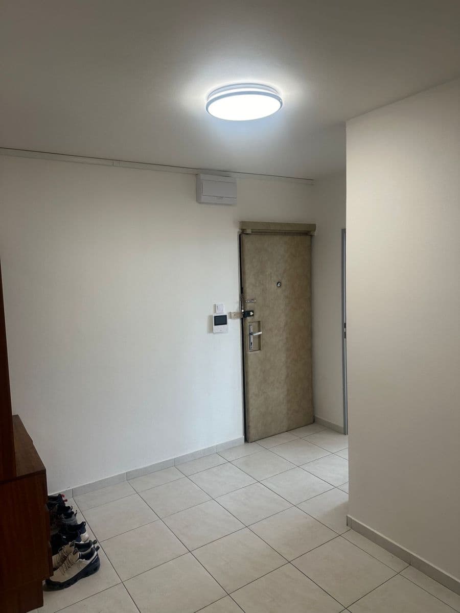 2 bedroom with open-plan kitchen flat to rent, 68 m², Pujmanové, Prague, Prague 2 bedroom with open-plan kitchen flat to rent, 68 m², Pujmanové, Prague, Prague