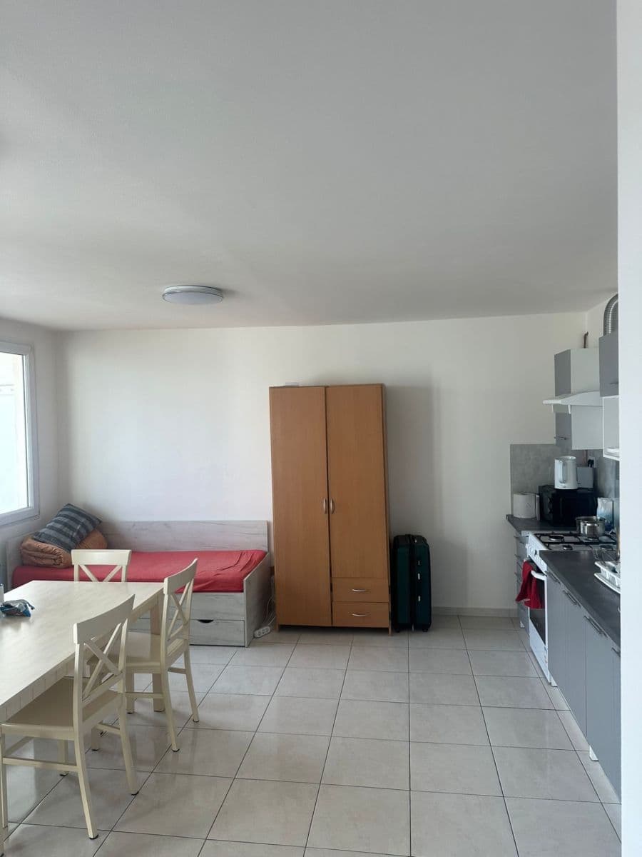 2 bedroom with open-plan kitchen flat to rent, 68 m², Pujmanové, Prague, Prague 2 bedroom with open-plan kitchen flat to rent, 68 m², Pujmanové, Prague, Prague