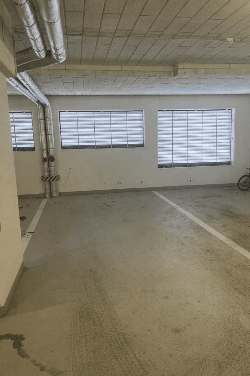 garage to rent, 15 m², Miloše Havla, Prague, Prague garage to rent, 15 m², Miloše Havla, Prague, Prague