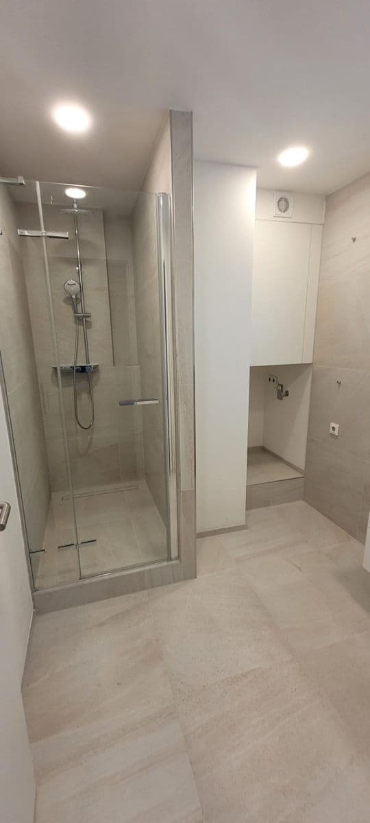 2 bedroom with open-plan kitchen flat to rent, 67 m², Na Strži, Prague, Prague 2 bedroom with open-plan kitchen flat to rent, 67 m², Na Strži, Prague, Prague