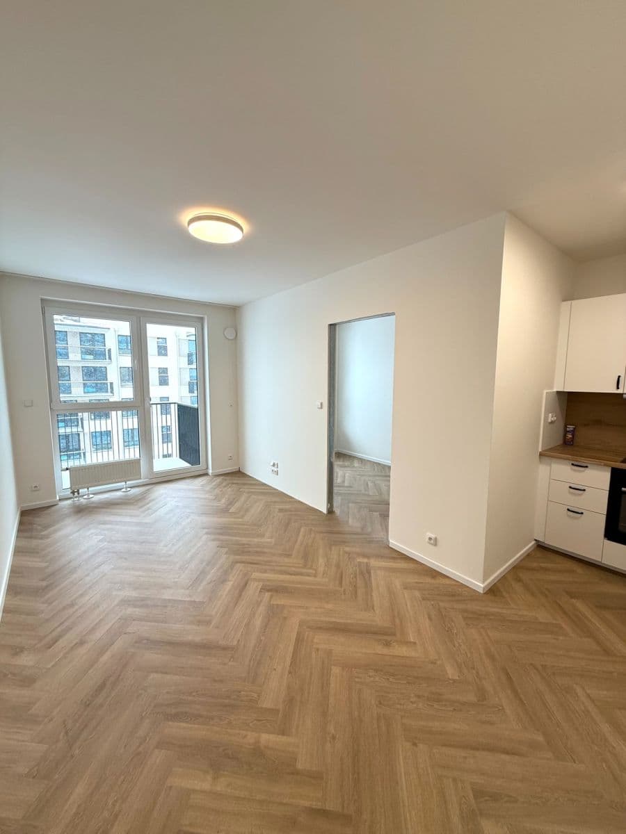 1 bedroom with open-plan kitchen flat to rent, 37 m², Nádražní, Kralupy nad Vltavou, Středočeský Region 1 bedroom with open-plan kitchen flat to rent, 37 m², Nádražní, Kralupy nad Vltavou, Středočeský Region