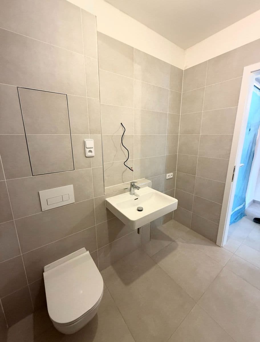 1 bedroom with open-plan kitchen flat to rent, 37 m², Nádražní, Kralupy nad Vltavou, Středočeský Region 1 bedroom with open-plan kitchen flat to rent, 37 m², Nádražní, Kralupy nad Vltavou, Středočeský Region