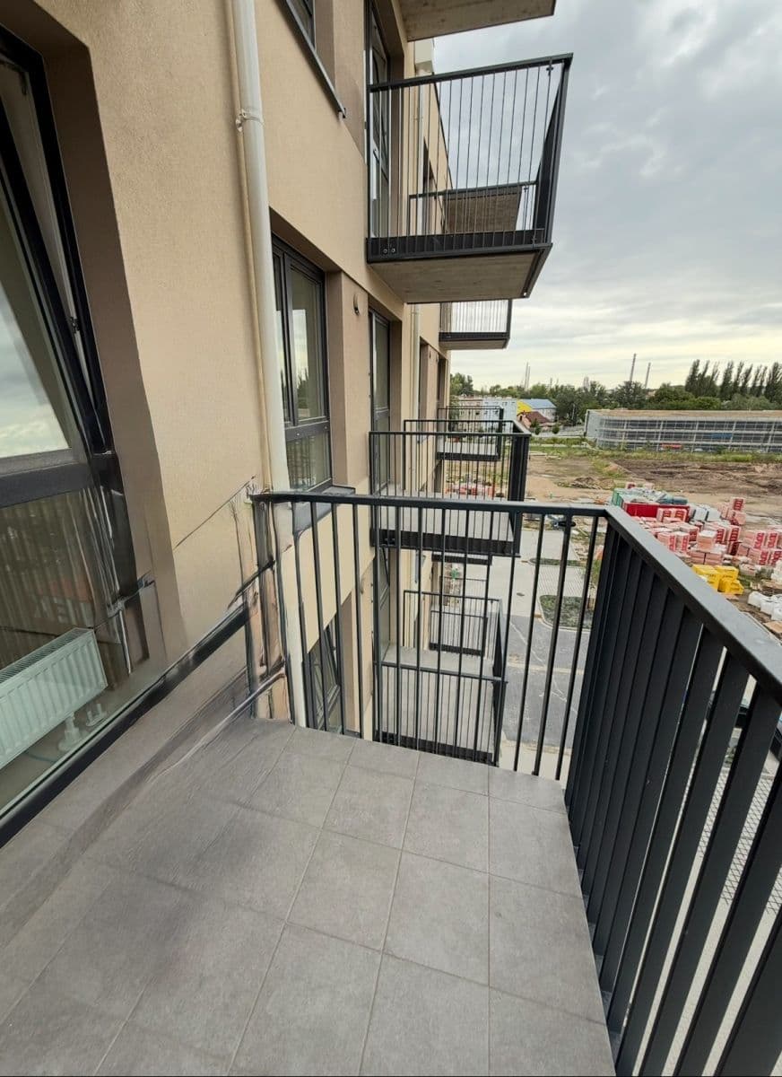 1 bedroom with open-plan kitchen flat to rent, 37 m², Nádražní, Kralupy nad Vltavou, Středočeský Region 1 bedroom with open-plan kitchen flat to rent, 37 m², Nádražní, Kralupy nad Vltavou, Středočeský Region