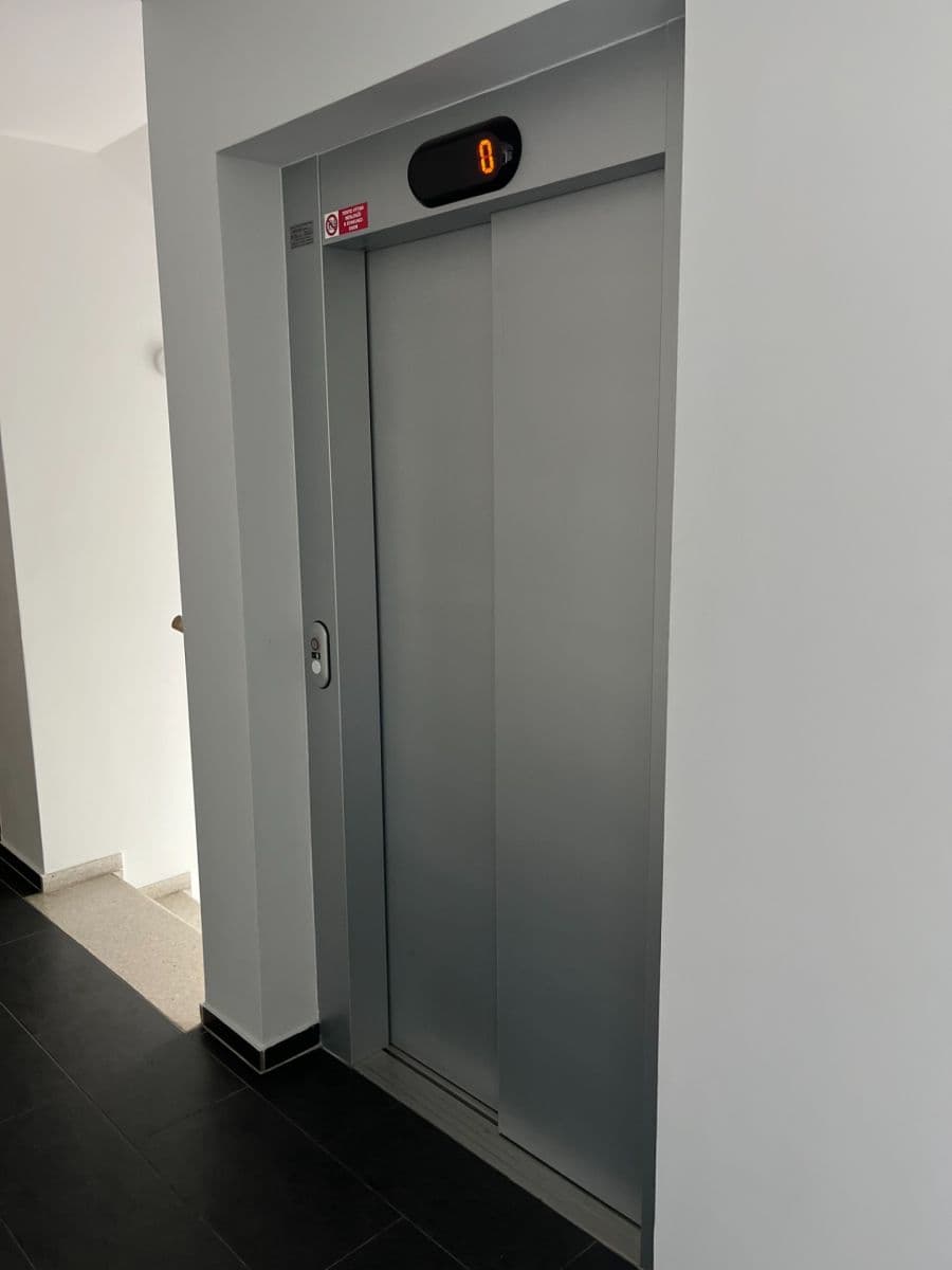 1 bedroom with open-plan kitchen flat to rent, 59 m², Jitravská, Prague, Prague 1 bedroom with open-plan kitchen flat to rent, 59 m², Jitravská, Prague, Prague