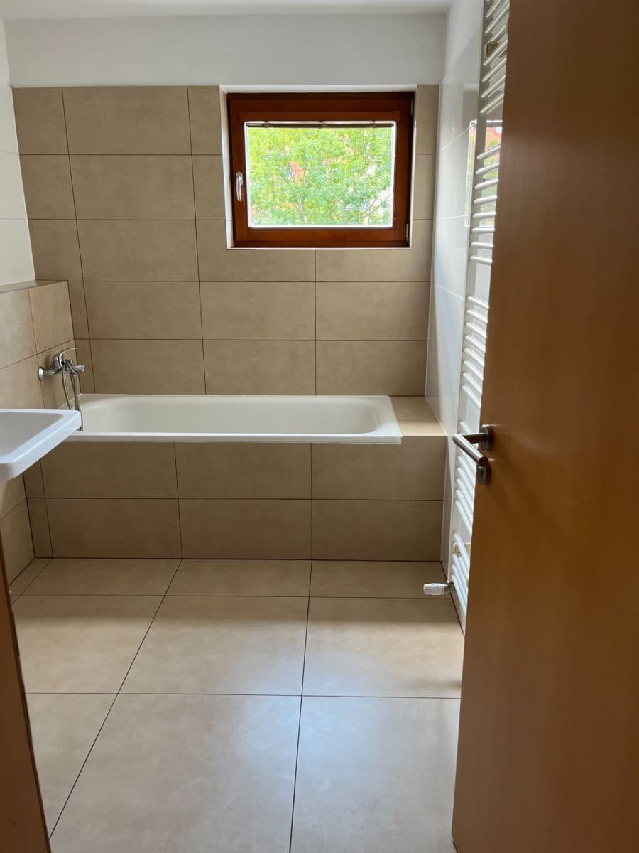 1 bedroom with open-plan kitchen flat to rent, 59 m², Jitravská, Prague, Prague 1 bedroom with open-plan kitchen flat to rent, 59 m², Jitravská, Prague, Prague