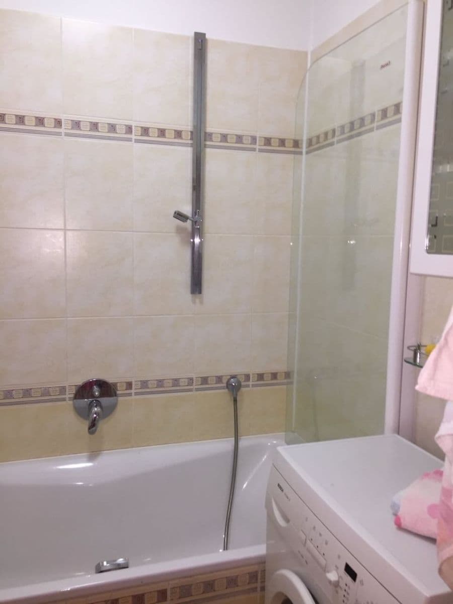 3 bedroom flat to rent, 88 m², Kladivova, Brno, Jihomoravský Region 3 bedroom flat to rent, 88 m², Kladivova, Brno, Jihomoravský Region