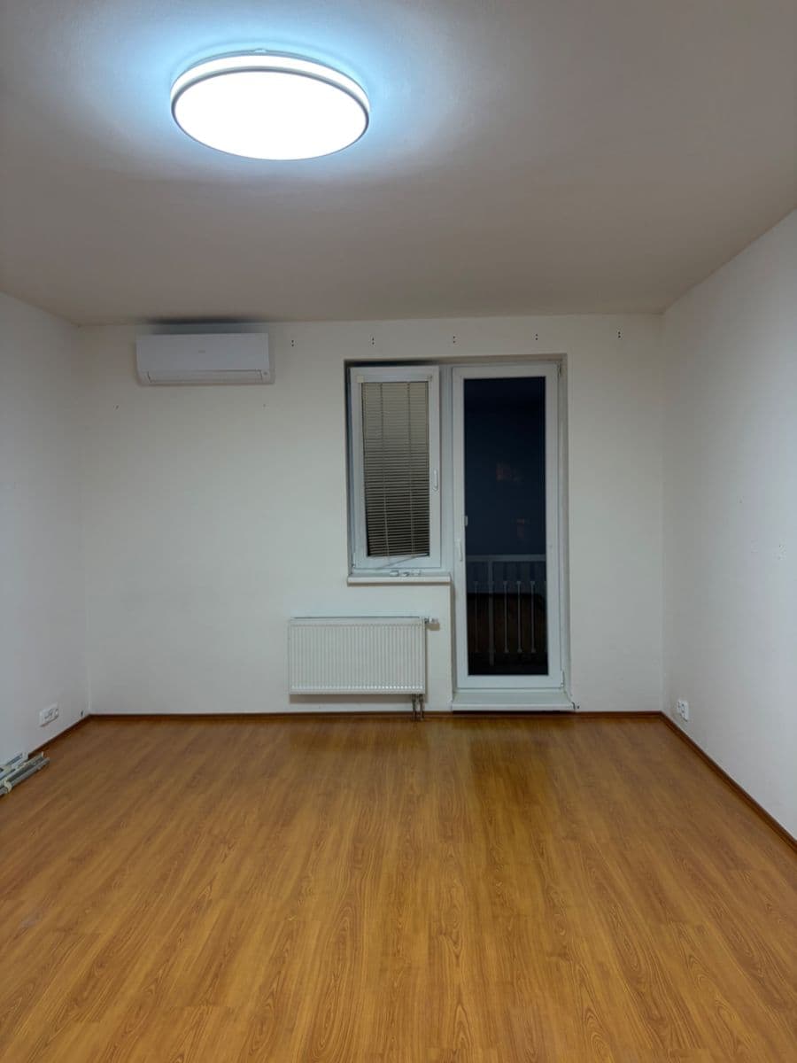 1 bedroom with open-plan kitchen flat to rent, 65 m², Vyšehořovická, Nehvizdy, Středočeský Region 1 bedroom with open-plan kitchen flat to rent, 65 m², Vyšehořovická, Nehvizdy, Středočeský Region