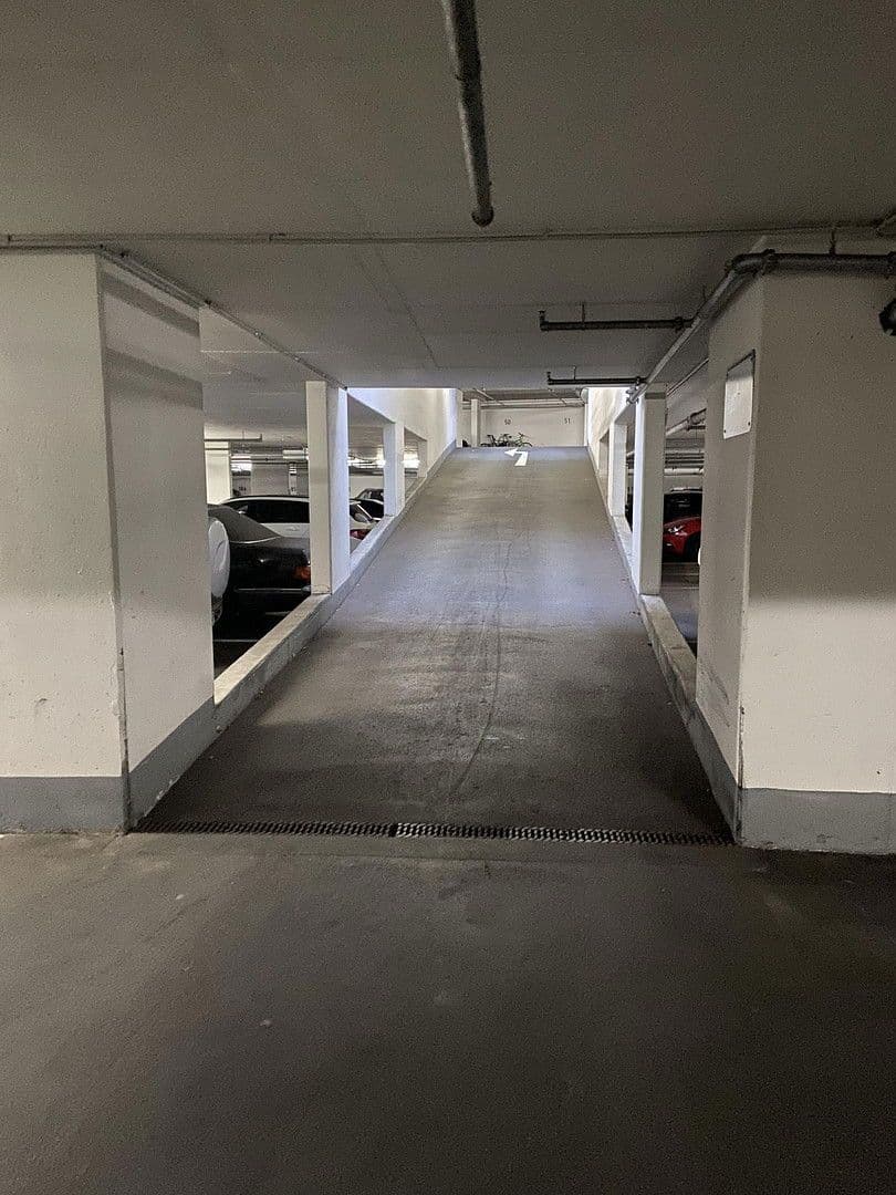 garage to rent, 0 m², Rosenstein Straße 27-31, Stuttgart Nord, Baden-Württemberg garage to rent, 0 m², Rosenstein Straße 27-31, Stuttgart Nord, Baden-Württemberg