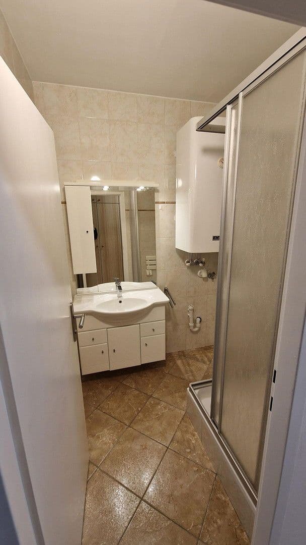 2 bedroom flat to rent, 54 m², Billrothstraße 107, Wels, Upper Austria 2 bedroom flat to rent, 54 m², Billrothstraße 107, Wels, Upper Austria