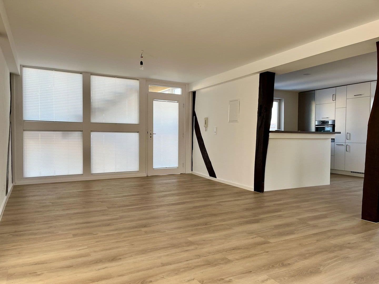 3 bedroom with open-plan kitchen flat to rent, 122 m², Butzbach, Hesse 3 bedroom with open-plan kitchen flat to rent, 122 m², Butzbach, Hesse