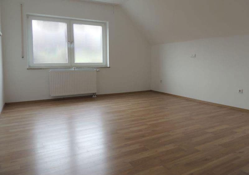 2 bedroom with open-plan kitchen flat to rent, 94 m², Mössingen, Baden-Württemberg 2 bedroom with open-plan kitchen flat to rent, 94 m², Mössingen, Baden-Württemberg