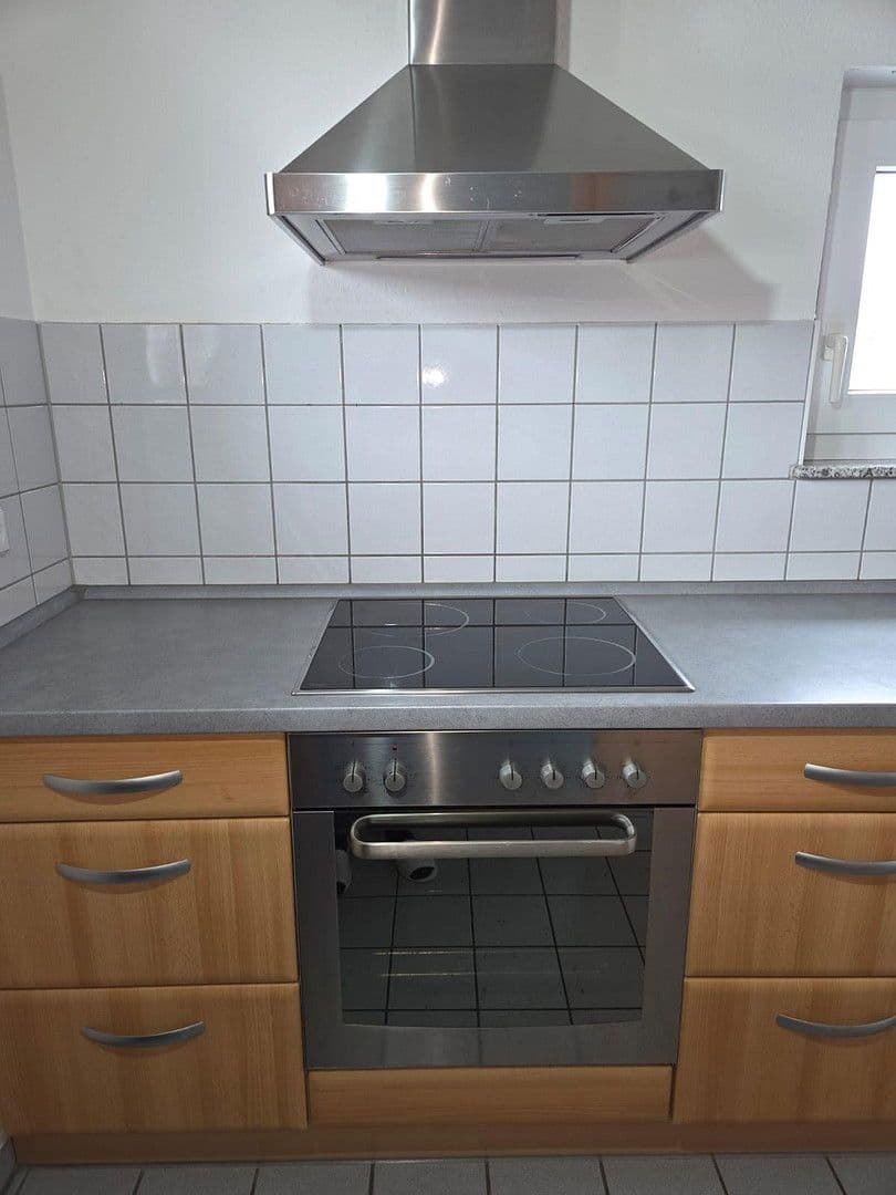2 bedroom with open-plan kitchen flat to rent, 93 m², Ludwigsburg, Baden-Württemberg 2 bedroom with open-plan kitchen flat to rent, 93 m², Ludwigsburg, Baden-Württemberg