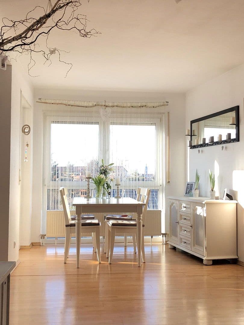 3 bedroom with open-plan kitchen flat for sale, 127 m², Hockenheim, Baden-Württemberg 3 bedroom with open-plan kitchen flat for sale, 127 m², Hockenheim, Baden-Württemberg