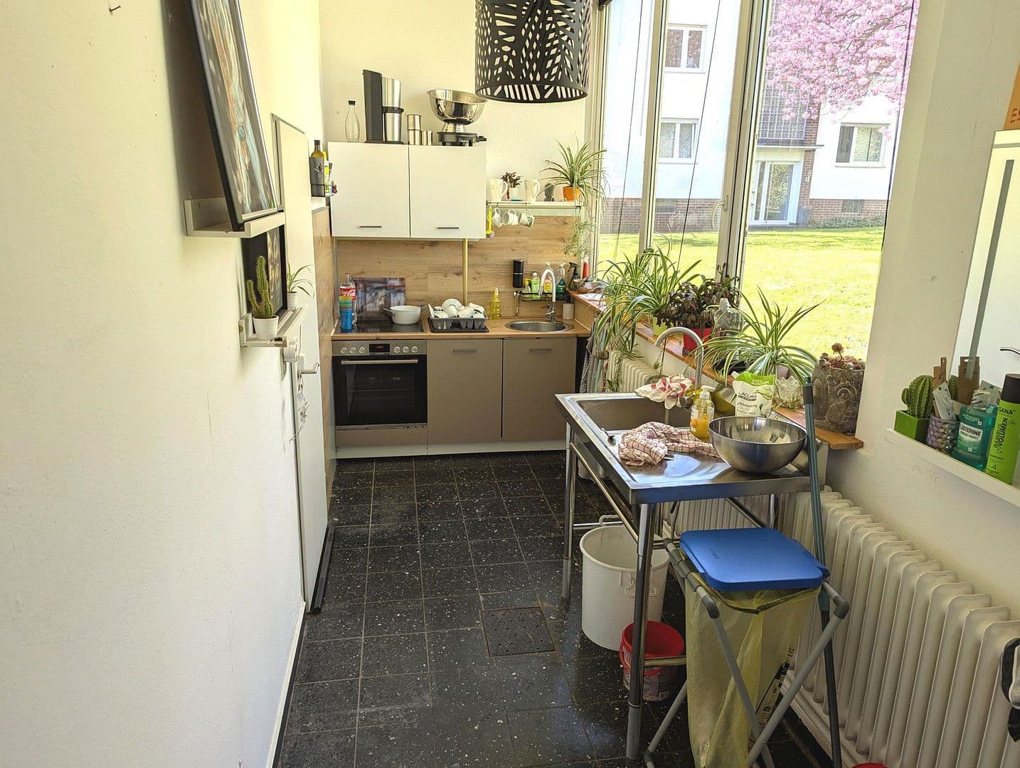 non-residential property to rent, 300 m², Oberzwehrener Straße 2-4, Baunatal, Hesse non-residential property to rent, 300 m², Oberzwehrener Straße 2-4, Baunatal, Hesse
