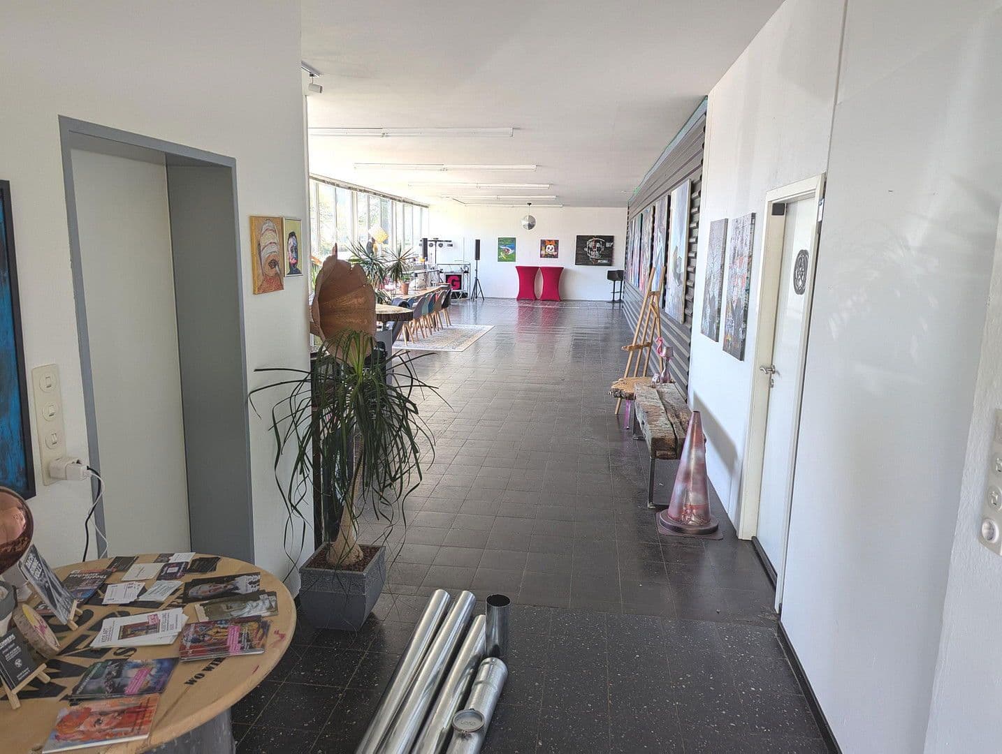 non-residential property to rent, 300 m², Oberzwehrener Straße 2-4, Baunatal, Hesse non-residential property to rent, 300 m², Oberzwehrener Straße 2-4, Baunatal, Hesse