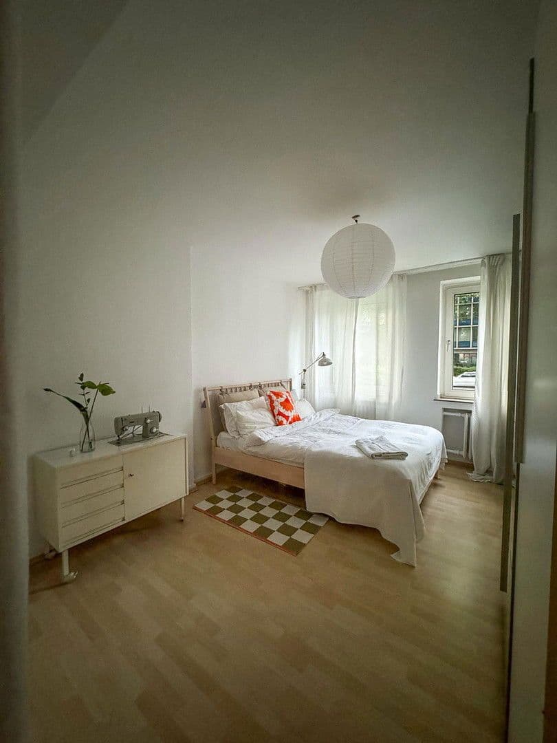 4 bedroom flat to rent, 166 m², Düsseldorf, North Rhine-Westphalia 4 bedroom flat to rent, 166 m², Düsseldorf, North Rhine-Westphalia