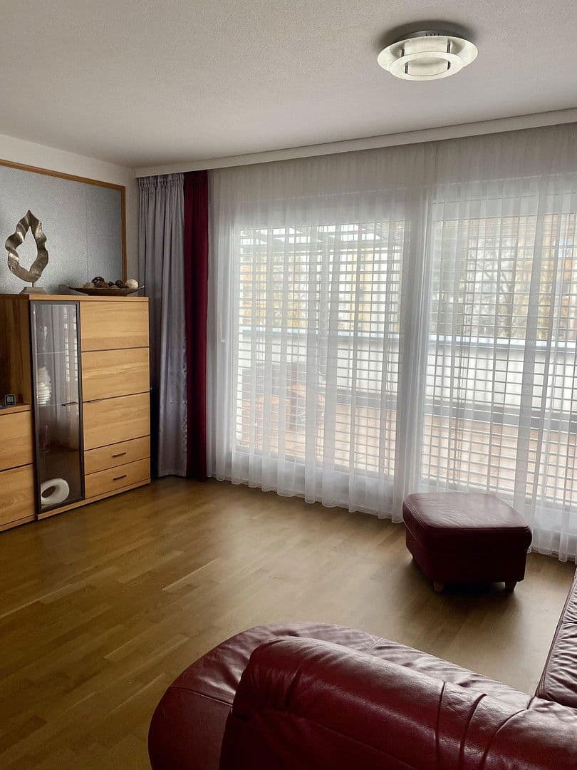 3 bedroom with open-plan kitchen flat to rent, 120 m², Heilbronn, Baden-Württemberg 3 bedroom with open-plan kitchen flat to rent, 120 m², Heilbronn, Baden-Württemberg