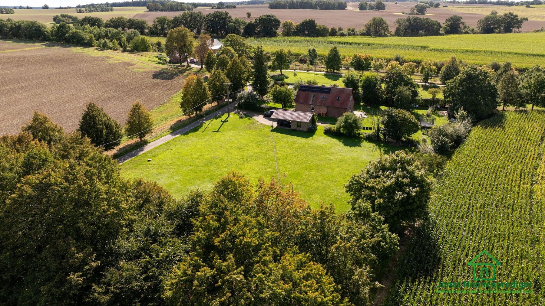 house for sale, 185 m², Bahnhofsweg 8, Alt Sührkow, Mecklenburg-Vorpommern house for sale, 185 m², Bahnhofsweg 8, Alt Sührkow, Mecklenburg-Vorpommern