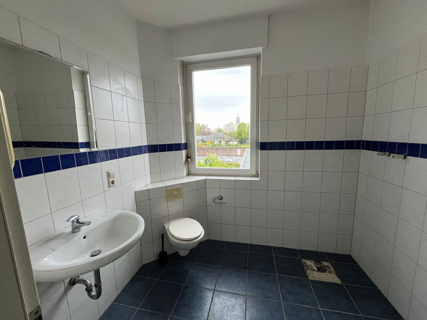 office to rent, 300 m², Ravensberger Str. 2, Versmold, North Rhine-Westphalia office to rent, 300 m², Ravensberger Str. 2, Versmold, North Rhine-Westphalia