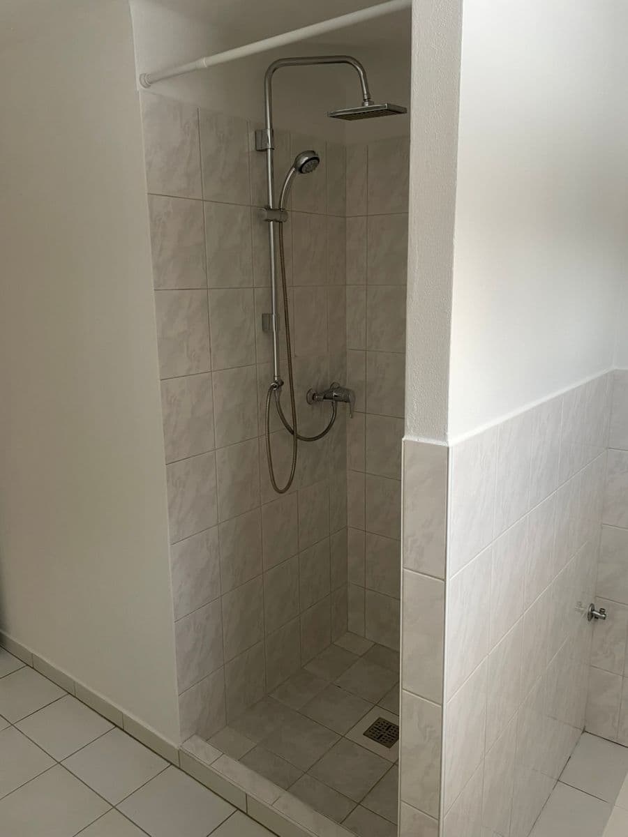 2 bedroom with open-plan kitchen flat to rent, 72 m², Za Nádražím, Písek, Jihočeský Region 2 bedroom with open-plan kitchen flat to rent, 72 m², Za Nádražím, Písek, Jihočeský Region