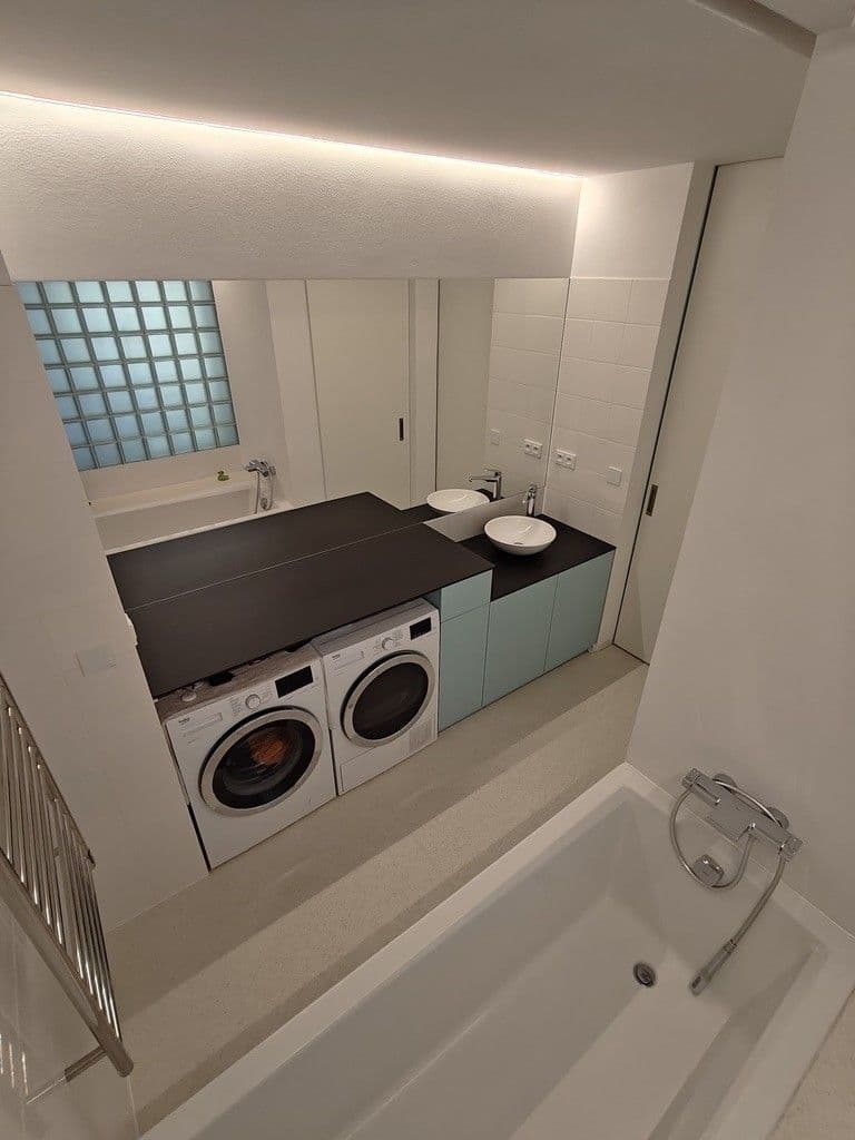 2 bedroom with open-plan kitchen flat to rent, 73 m², Jakutská, Prague, Prague 2 bedroom with open-plan kitchen flat to rent, 73 m², Jakutská, Prague, Prague