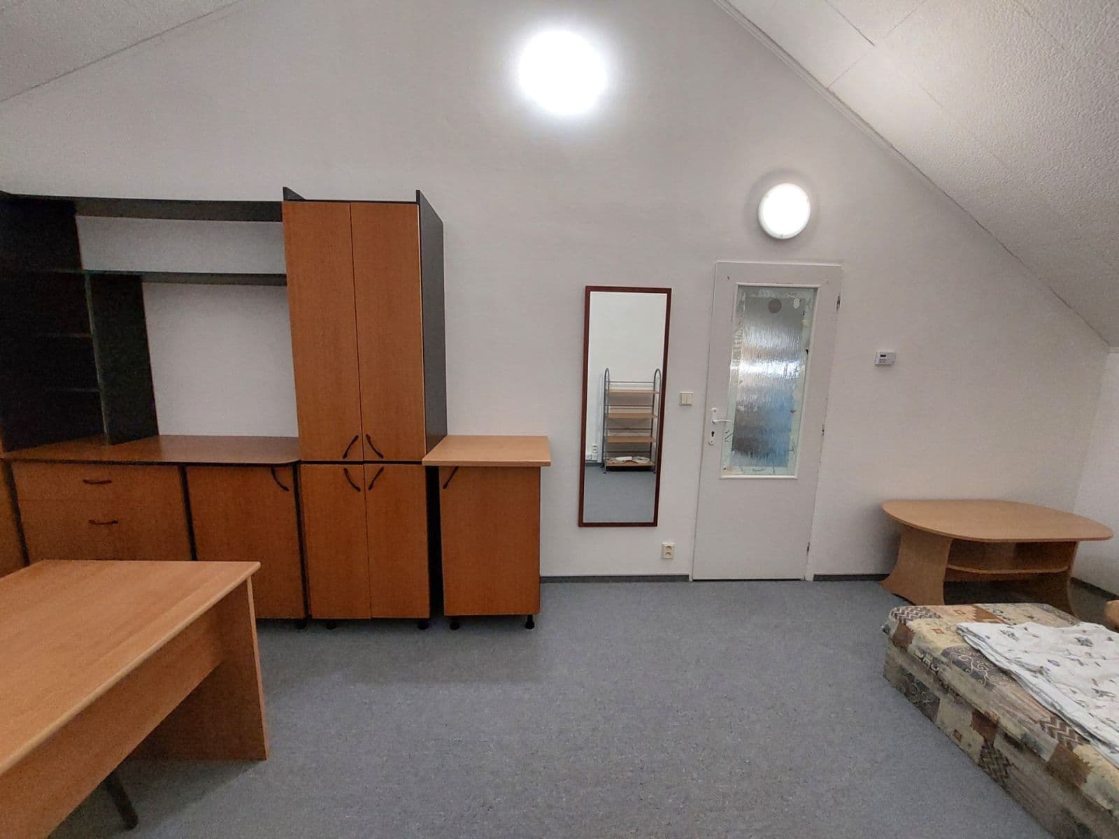 1 bedroom with open-plan kitchen flat to rent, 20 m², Prostřední, Plzeň, Plzeňský Region 1 bedroom with open-plan kitchen flat to rent, 20 m², Prostřední, Plzeň, Plzeňský Region