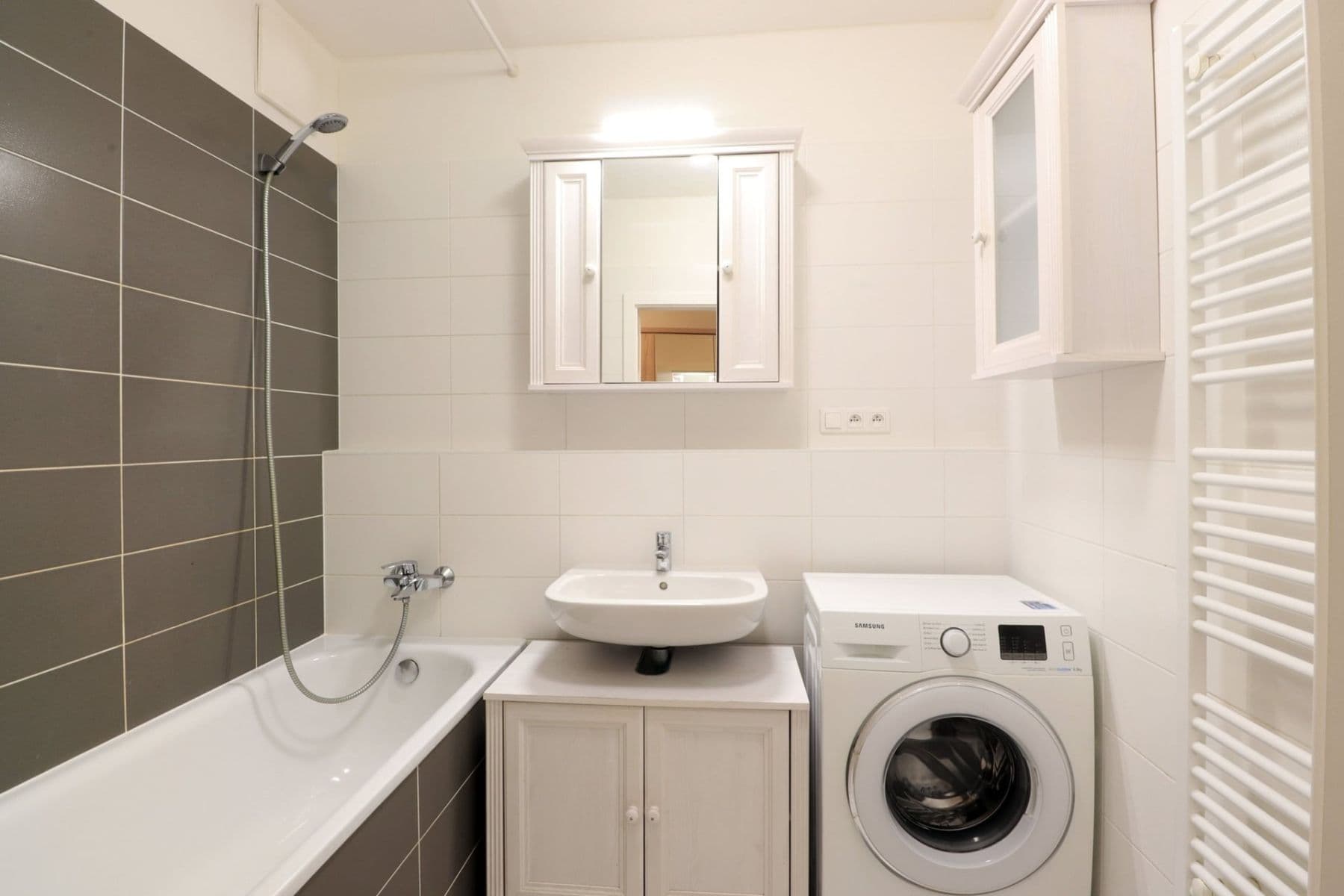 1 bedroom with open-plan kitchen flat to rent, 50 m², U Hostavického potoka, Prague, Prague 1 bedroom with open-plan kitchen flat to rent, 50 m², U Hostavického potoka, Prague, Prague