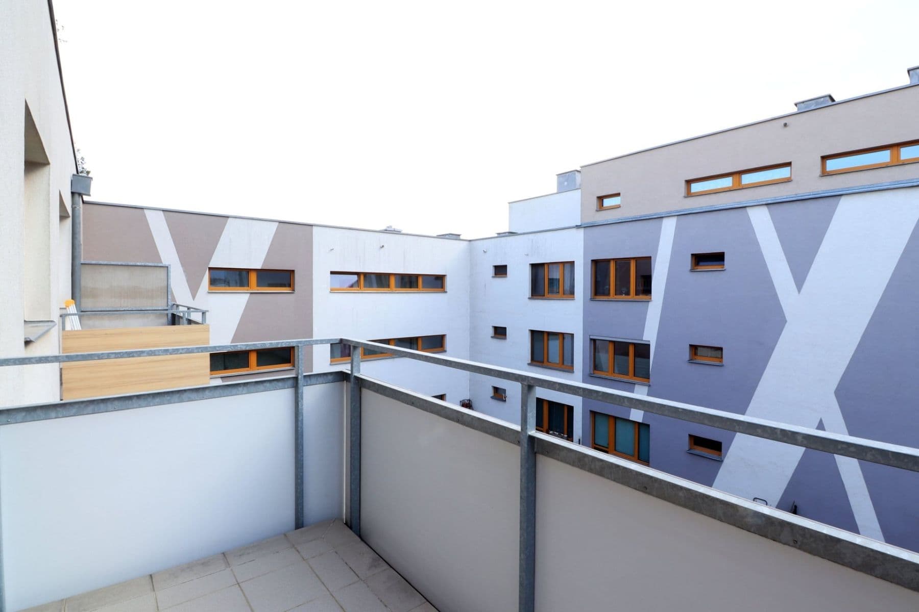 1 bedroom with open-plan kitchen flat to rent, 50 m², U Hostavického potoka, Prague, Prague 1 bedroom with open-plan kitchen flat to rent, 50 m², U Hostavického potoka, Prague, Prague