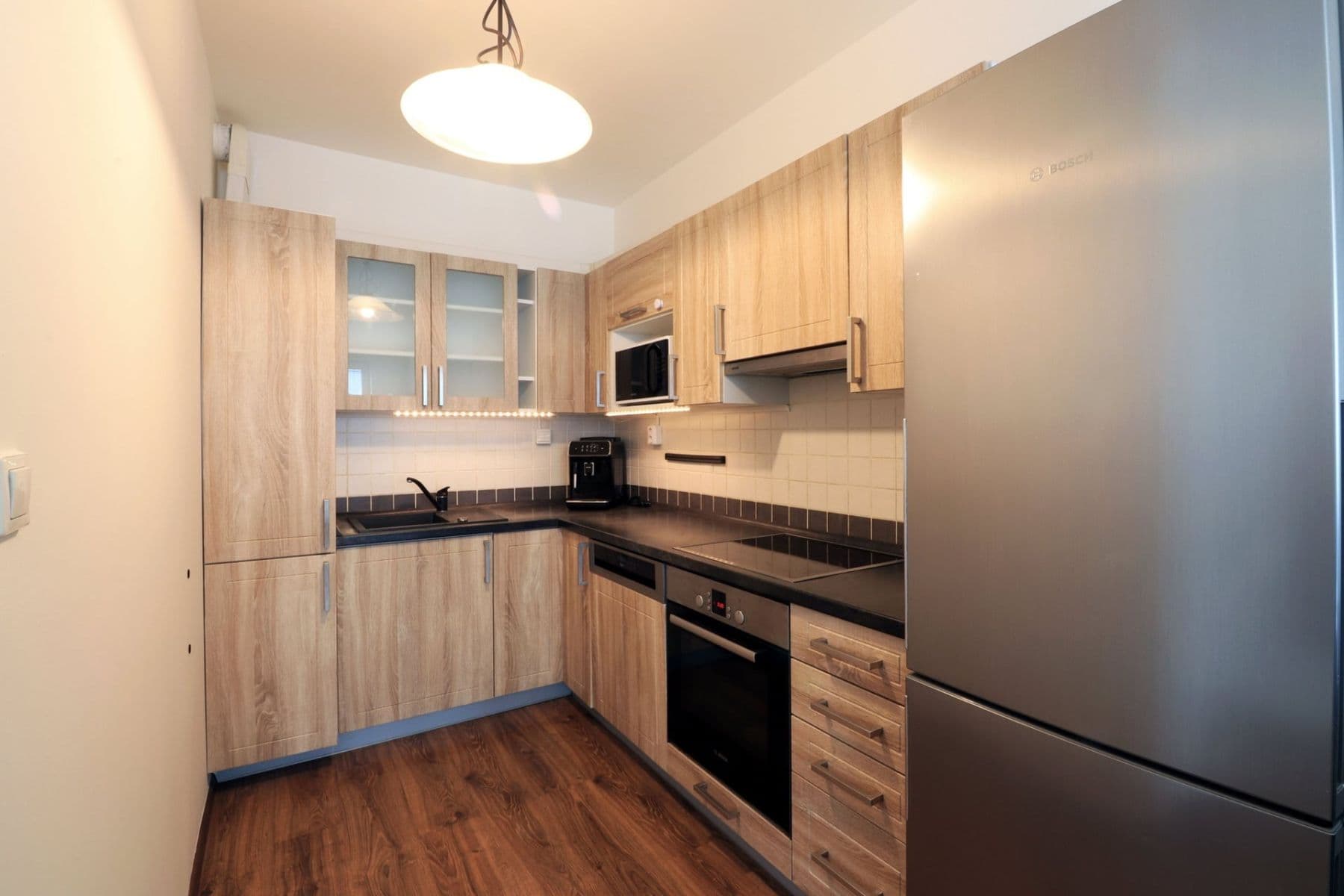 1 bedroom with open-plan kitchen flat to rent, 50 m², U Hostavického potoka, Prague, Prague 1 bedroom with open-plan kitchen flat to rent, 50 m², U Hostavického potoka, Prague, Prague