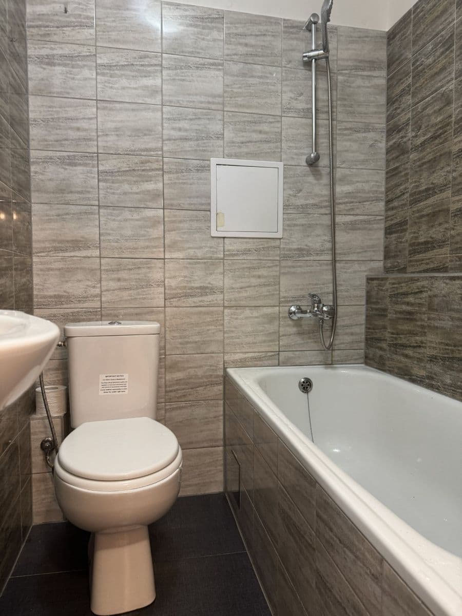 1 bedroom flat to rent, 29 m², Moskevské náměstí, Teplice, Ústecký Region 1 bedroom flat to rent, 29 m², Moskevské náměstí, Teplice, Ústecký Region