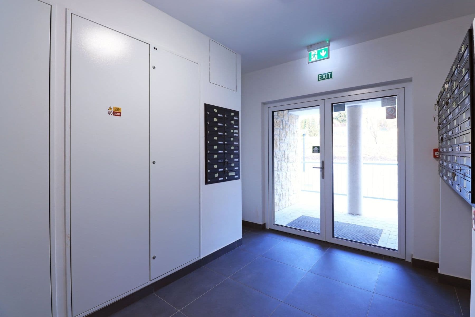 Studio flat to rent, 22 m², V Kněžívce, Tuchoměřice, Středočeský Region Studio flat to rent, 22 m², V Kněžívce, Tuchoměřice, Středočeský Region