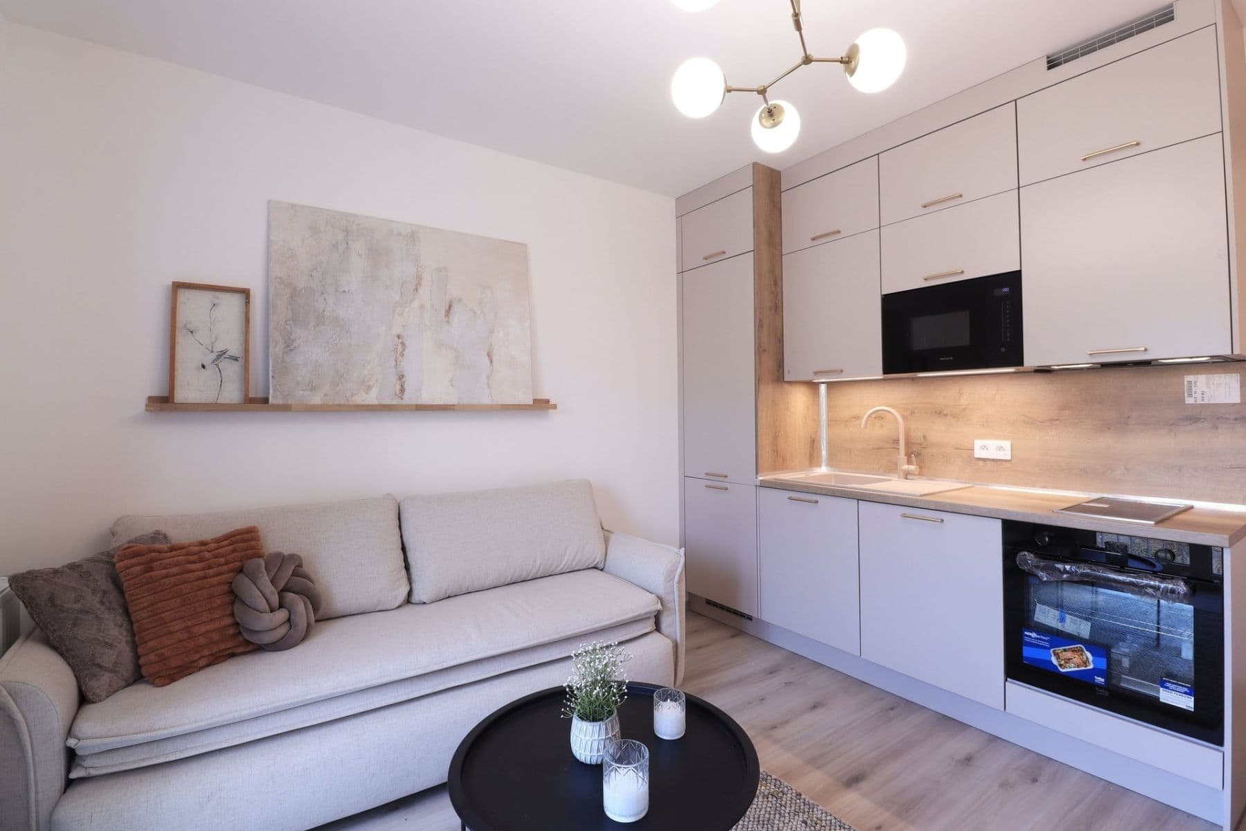 Studio flat to rent, 22 m², V Kněžívce, Tuchoměřice, Středočeský Region Studio flat to rent, 22 m², V Kněžívce, Tuchoměřice, Středočeský Region