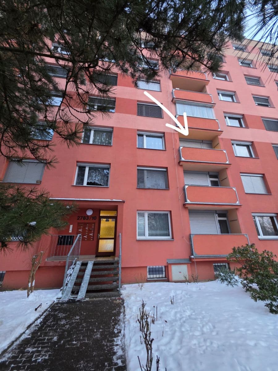 1 bedroom with open-plan kitchen flat to rent, 45 m², Zvonková, Ústí nad Labem, Ústecký Region 1 bedroom with open-plan kitchen flat to rent, 45 m², Zvonková, Ústí nad Labem, Ústecký Region