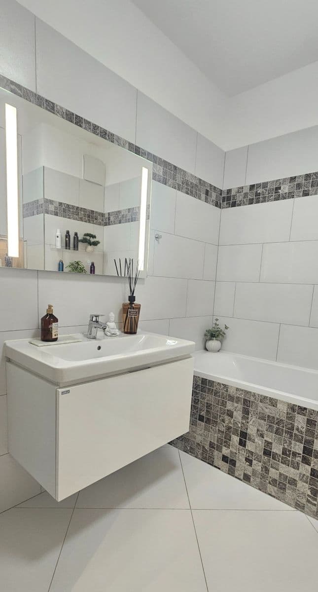 Studio flat for sale, 37 m², Štanderova, Prague, Prague Studio flat for sale, 37 m², Štanderova, Prague, Prague