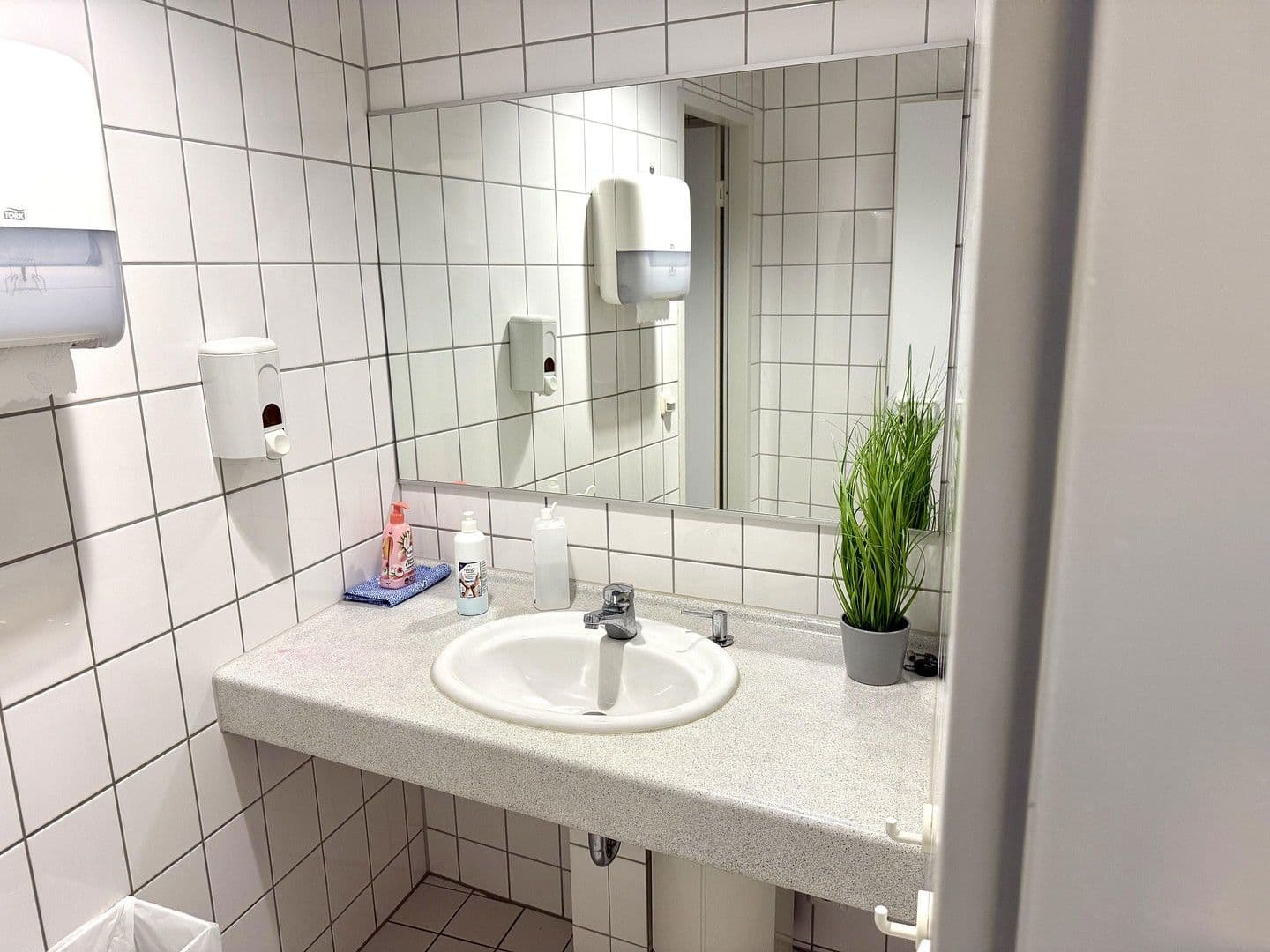 office to rent, 210 m², Lübecker Straße 25-27, Schwerin - Altstadt, Mecklenburg-Vorpommern office to rent, 210 m², Lübecker Straße 25-27, Schwerin - Altstadt, Mecklenburg-Vorpommern