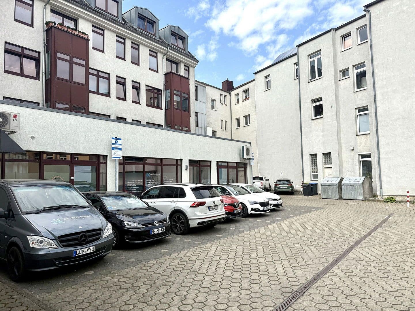 office to rent, 210 m², Lübecker Straße 25-27, Schwerin - Altstadt, Mecklenburg-Vorpommern office to rent, 210 m², Lübecker Straße 25-27, Schwerin - Altstadt, Mecklenburg-Vorpommern