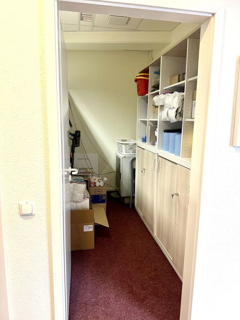 office to rent, 210 m², Lübecker Straße 25-27, Schwerin - Altstadt, Mecklenburg-Vorpommern office to rent, 210 m², Lübecker Straße 25-27, Schwerin - Altstadt, Mecklenburg-Vorpommern