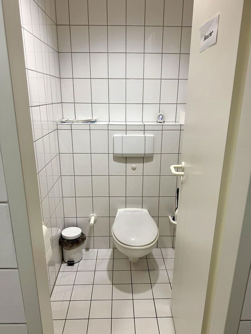 office to rent, 210 m², Lübecker Straße 25-27, Schwerin - Altstadt, Mecklenburg-Vorpommern office to rent, 210 m², Lübecker Straße 25-27, Schwerin - Altstadt, Mecklenburg-Vorpommern